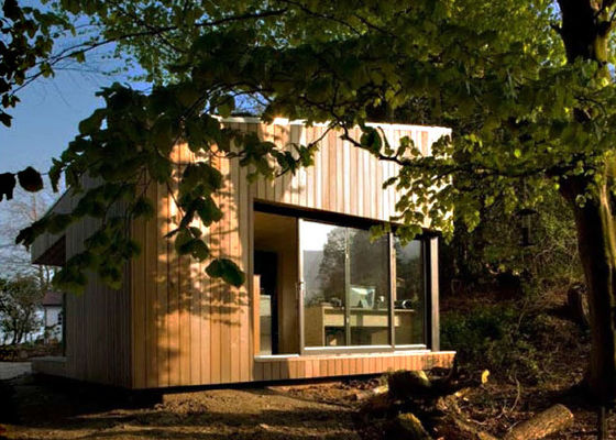 Lichte staalstructuur Prefab tuin studio en opslagruimte: Prefabriekeerde houten bungalows