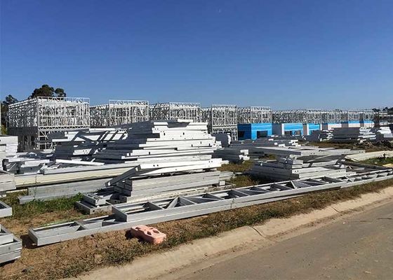 Moderne prefab licht staal frame huis villa appartement dak EPS sandwich paneel voor wonen