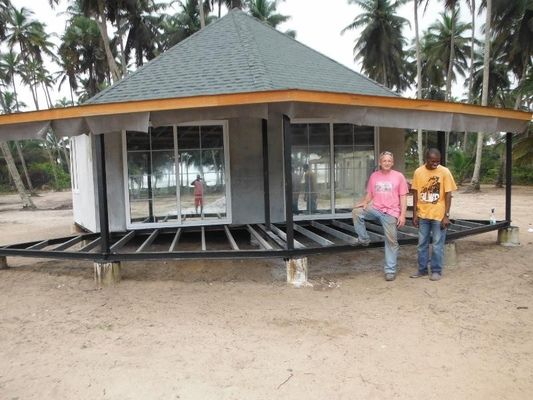 De het lichte Hotel van de de Bundel Prefabbank van het Staaldak/Bungalow van het Strandoverwater van de Eilandtoevlucht