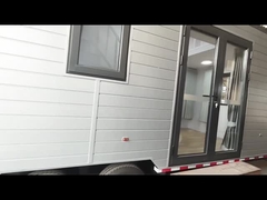 Modulair geprefabriceerd licht staalconstructie Tiny House op wielen met aanhangwagen